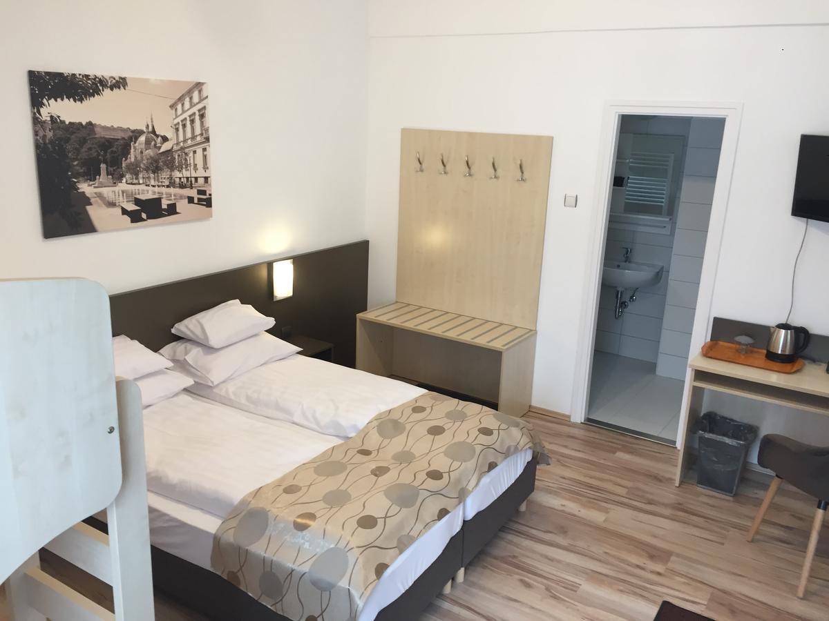 Pizza Tabor Apartman Miskolc Eksteriør bilde