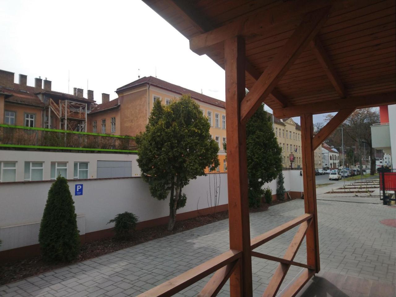 Pizza Tabor Apartman Miskolc Eksteriør bilde